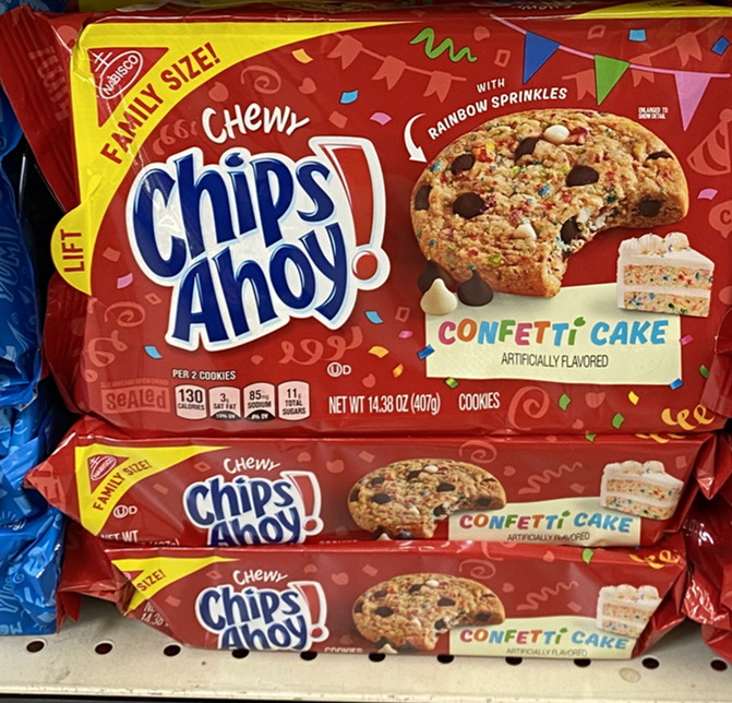 CHIPS AHOY! Chewy Confetti Cake Cookies with Rainbow Sprinkles, Family Size, 14.38 oz